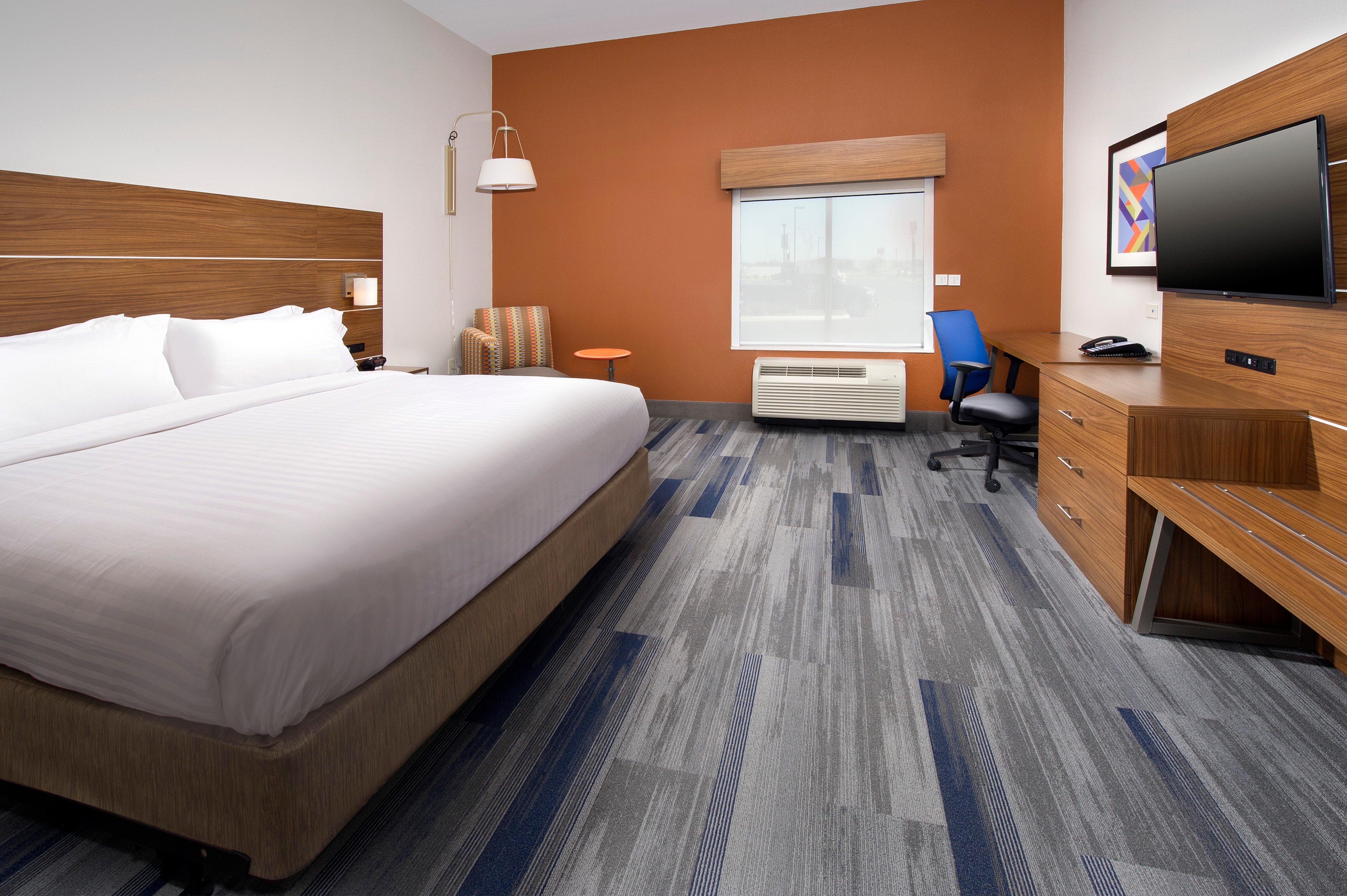 Express & By Ihg