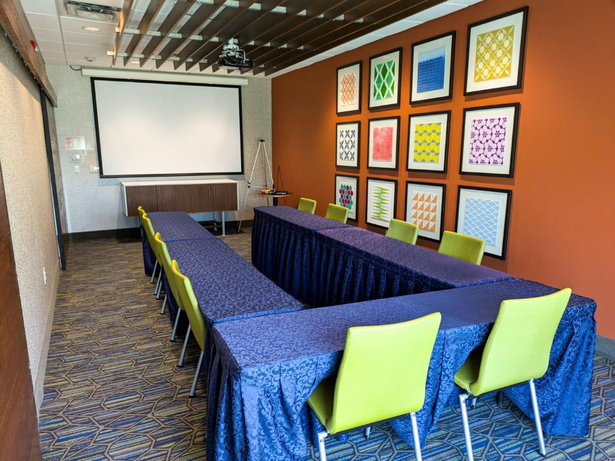 Express & By Ihg Hotel