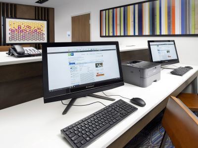 Express & By Ihg Hotel 3*